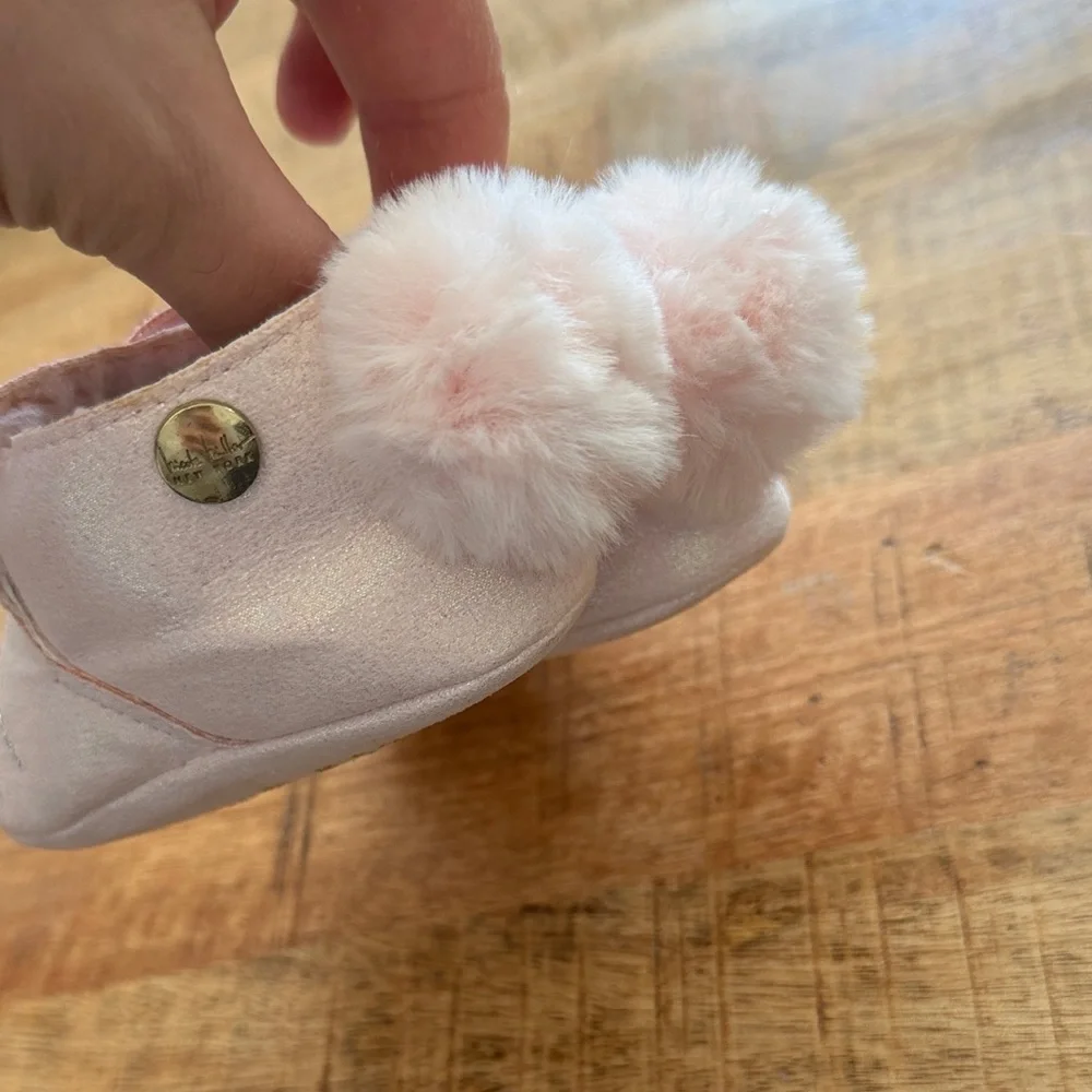 Bunny Moccasins NWOT